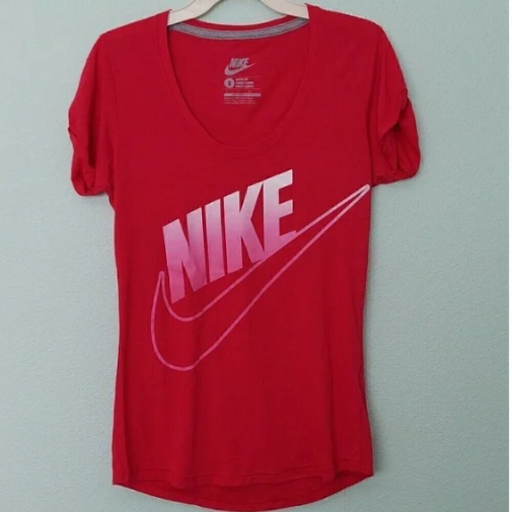 Nike t-shirt.Size S